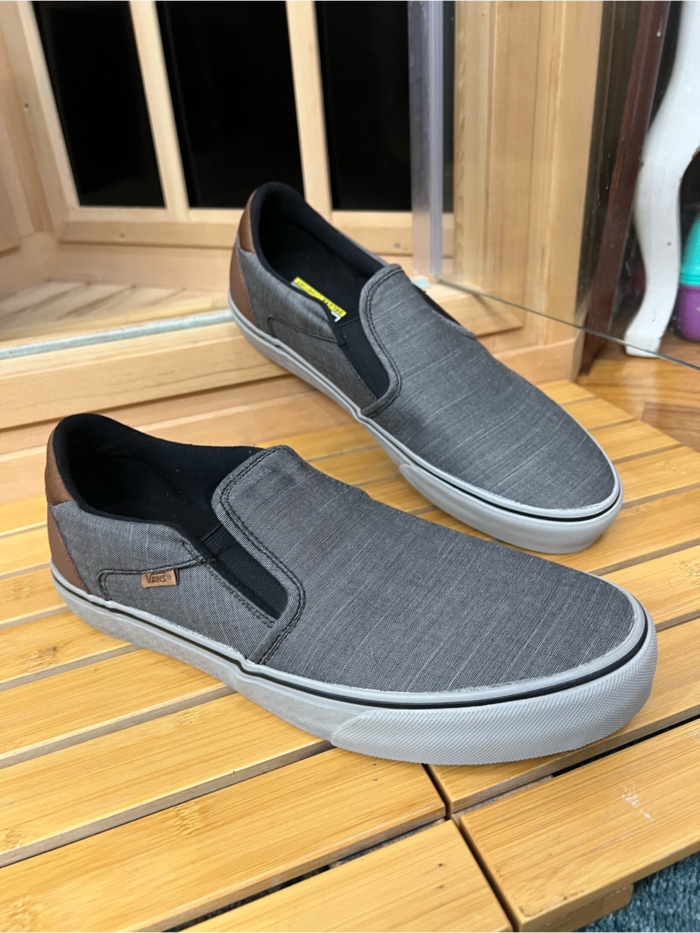 Vans Slip-On Men’s Canvas Loafers in Grey and Brown size 13